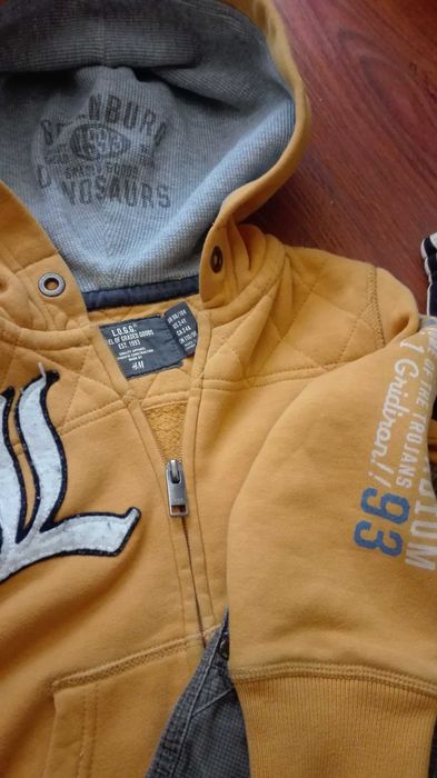 Piękny zestaw chłopięcy - bluza + spodnie 2 szt., r. 104    (nr 18)