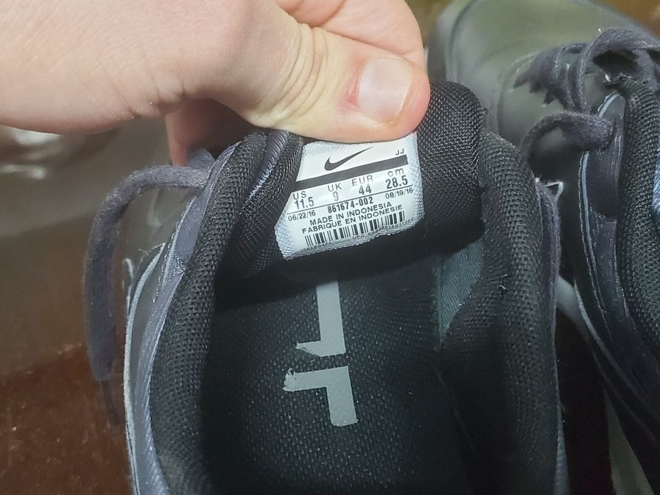 Nike W Air Max Thea SE 44 розмір кросівки