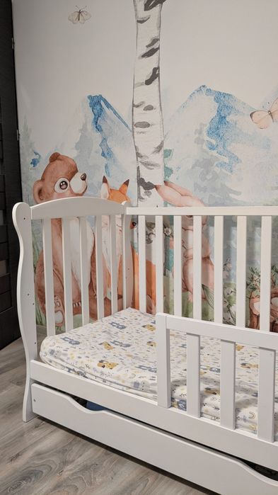 Łóżeczko niemowlęce 60x120, białe, dekor w serduszka