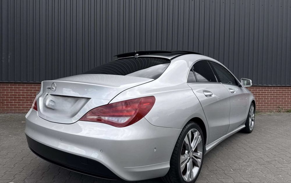Mercedes cla 180 Coupé — photo 2