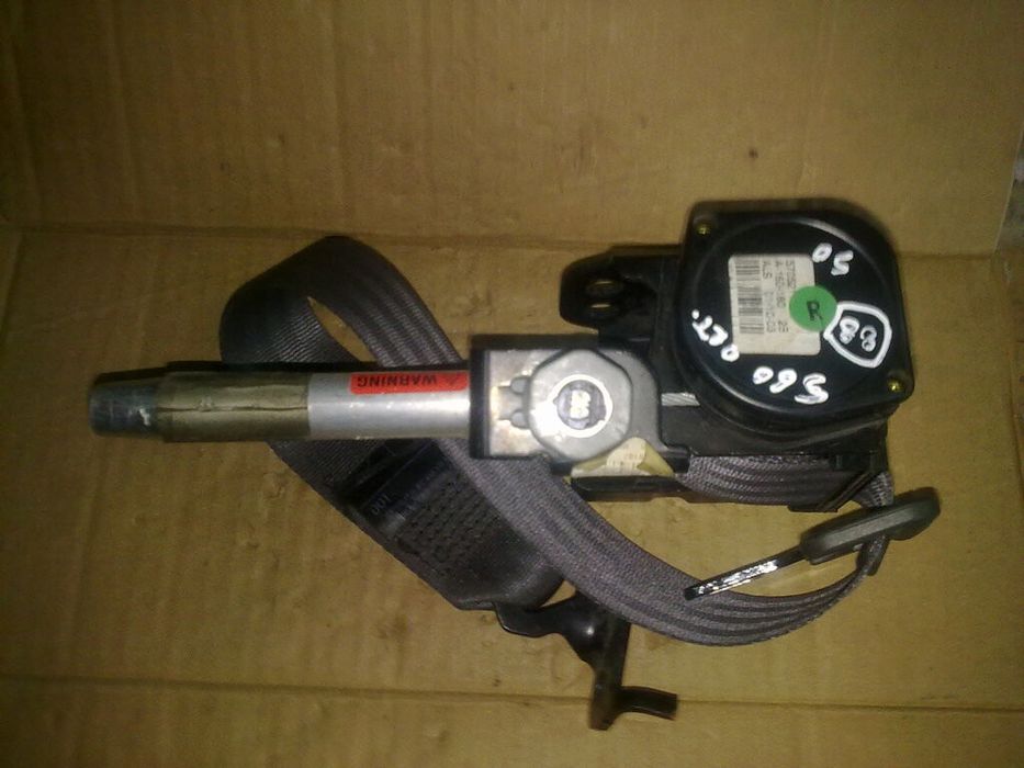 Pré-tensor cinto frente direito VOLVO S60 I (384)