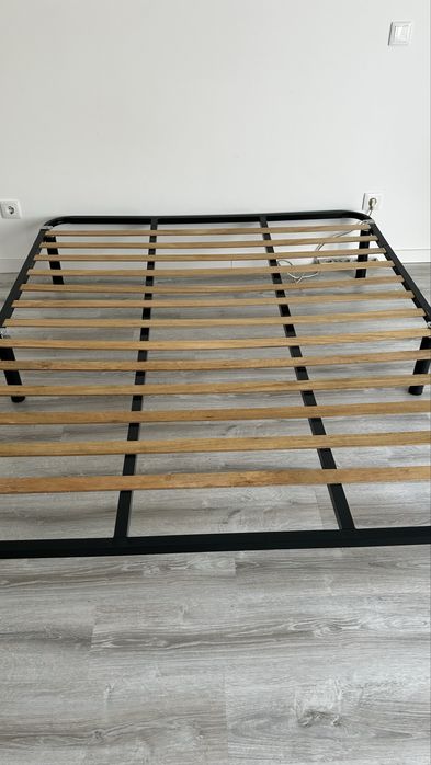 Estrado/Sommier + colchão