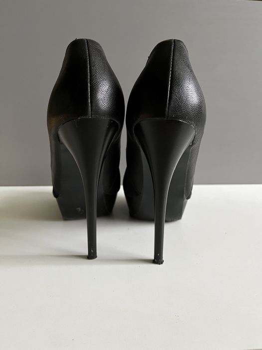 Віддам туфлі 37 розмір за шоколадку