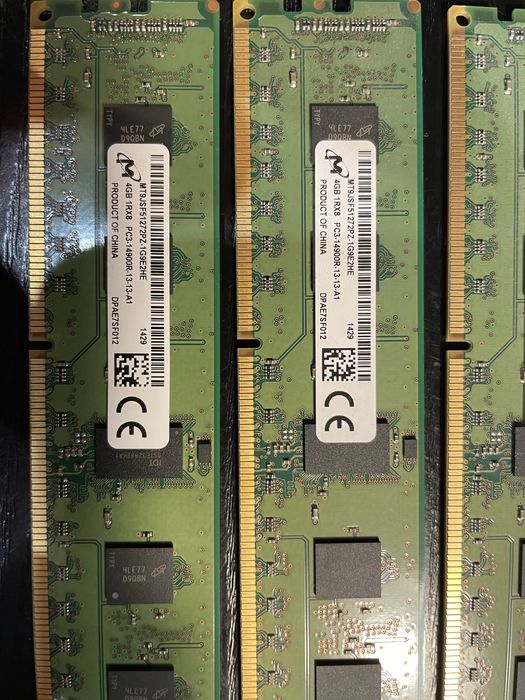 RAM 32GB DDR3 ,8 kostek każda po 4GB