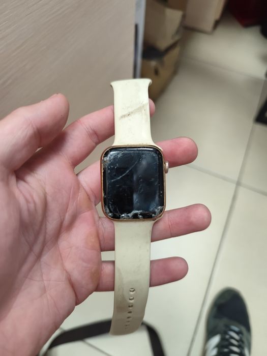 Продам телефон и часы на запчасти