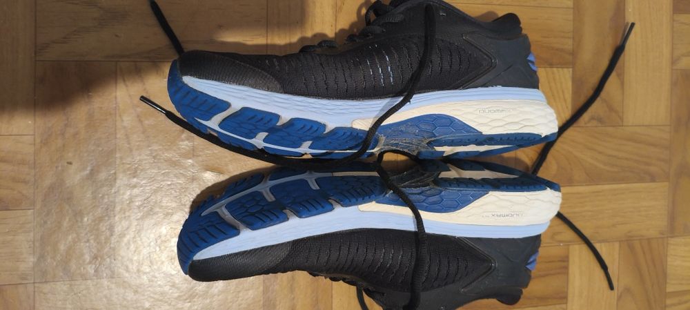 Кросівки жіночі ASICS, 38/24 см