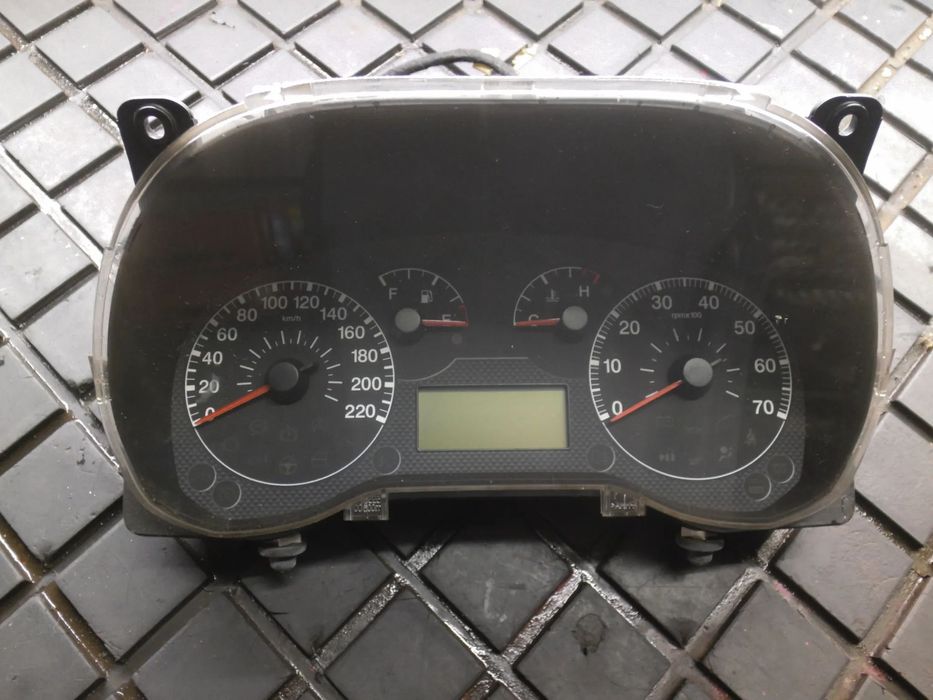 Licznik Obrotomierz Fiat Fiorino Qubo BENZYNA EUROPA