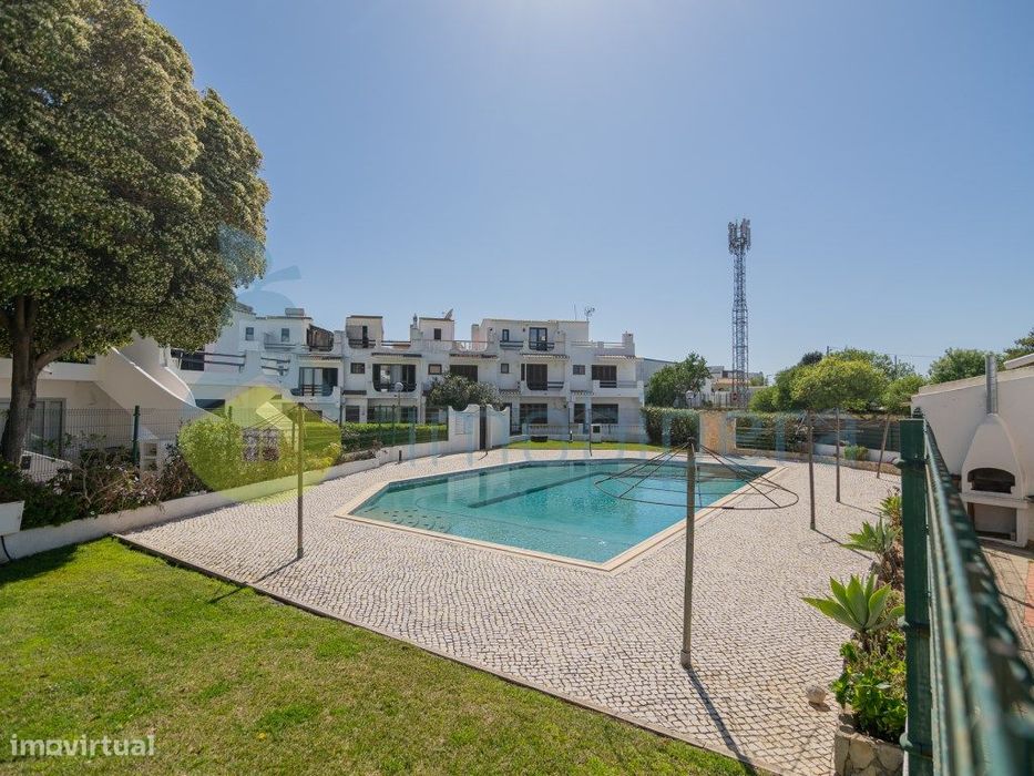 Não Perca Esta Grande Oportunidade! Apartamento Totalmente Remodela...