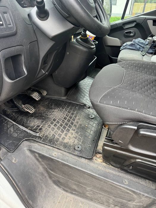 Renault master 2015 года