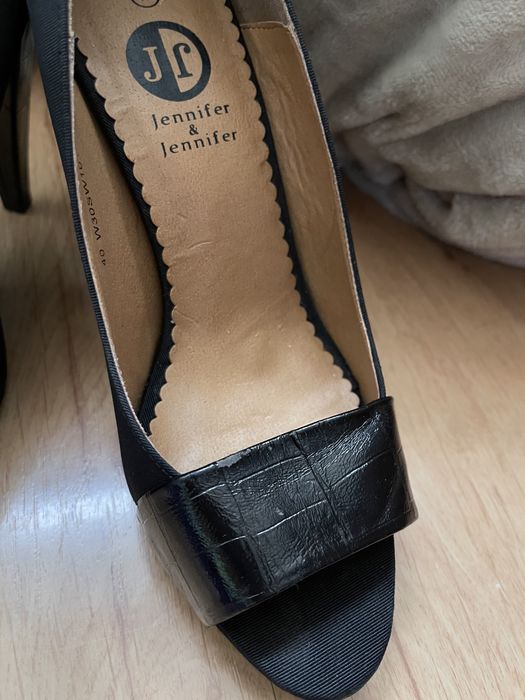 Szpilki CCC czarne odkryty palec