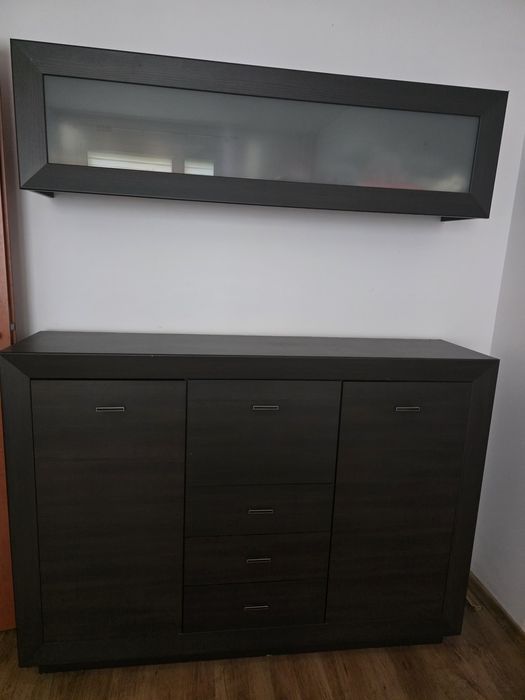 Komplet mebli do pokoju/salonu. Komoda i szafka wisząca . Kolor wenge