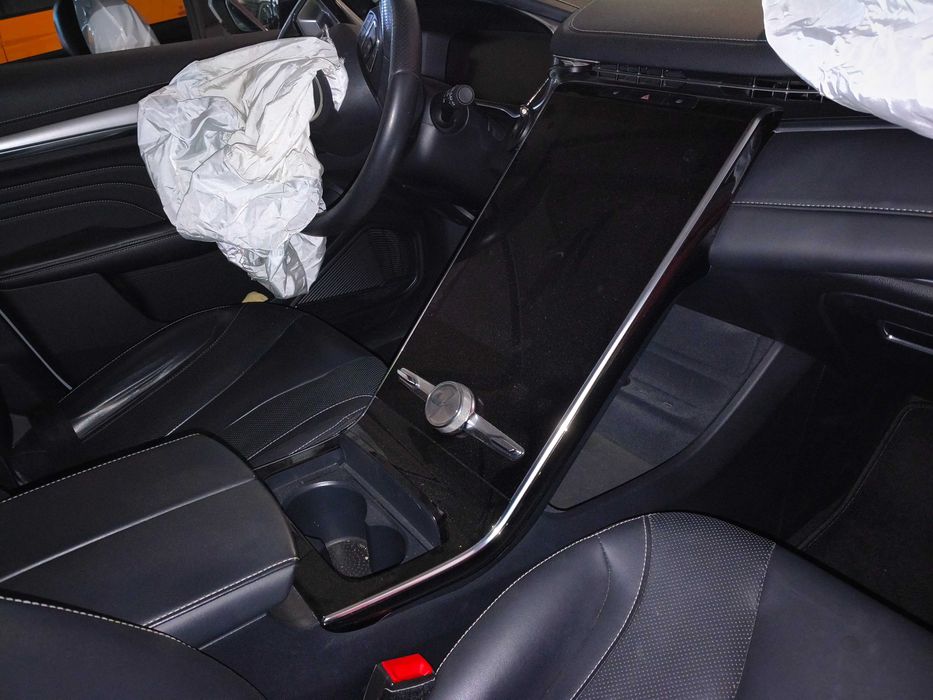 MG Marvel R 2023, Salvado / Bateria e Motor intactos (Perda Total)