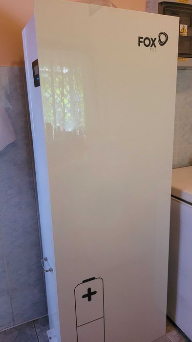 Magazyn energii Foxess 10 kWh + Falownik inwerter hybrydowy 10kW
