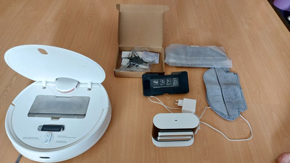 Robot Aspirador Xiaomi S12 – Para Peças ou Reparação