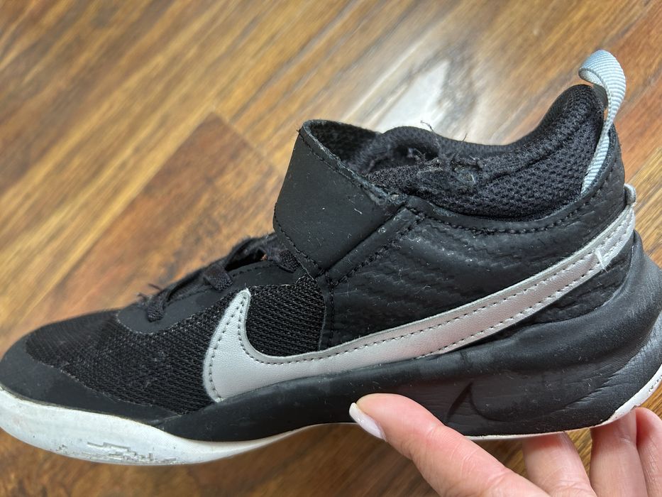 Buty sportowe NIKE 32