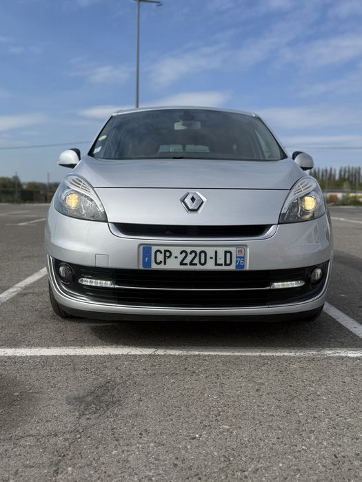 Renault Grand Scenik
