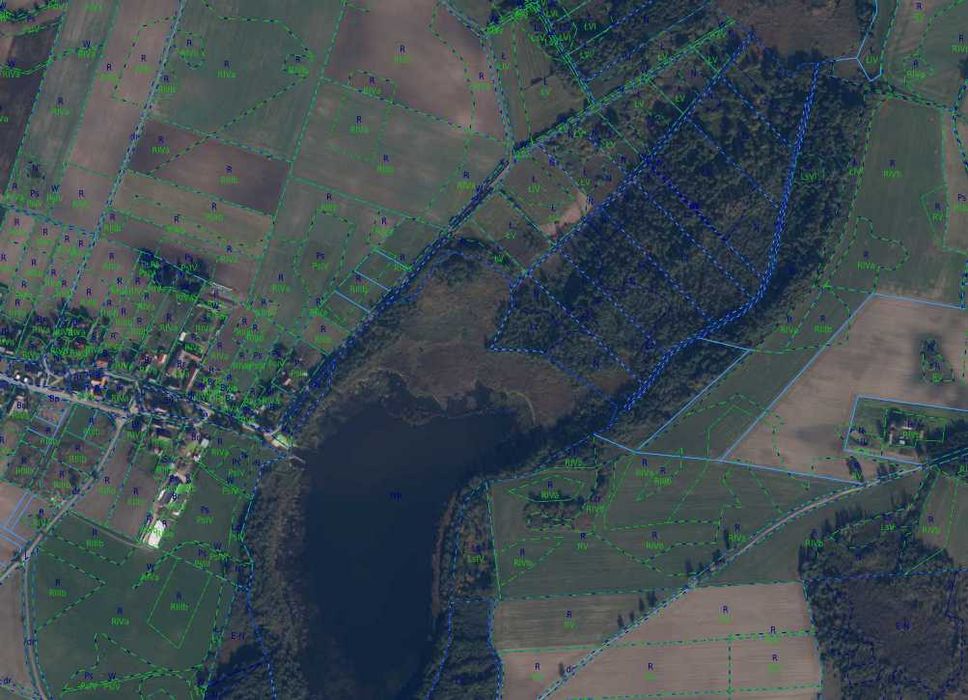 Sprzedam atrakcyjną działkę między dwoma jeziorami - Ciechocin