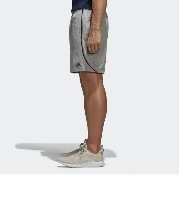 Фирменные шорты р s Nike, Adidas