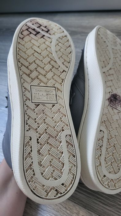 натуральна шкіра converse