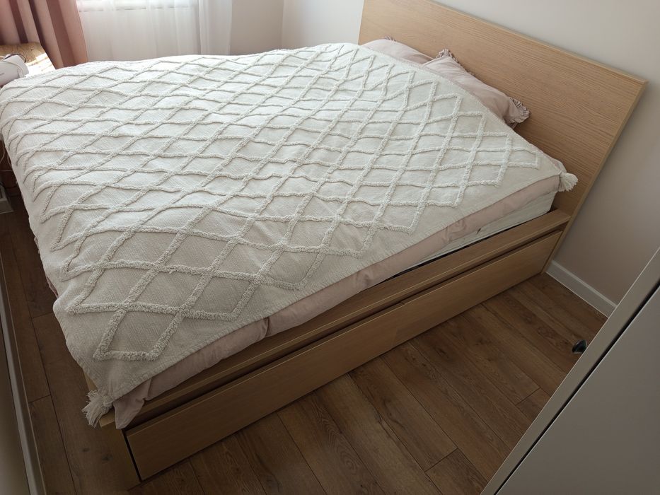 Łóżko Ikea Malm 180*200