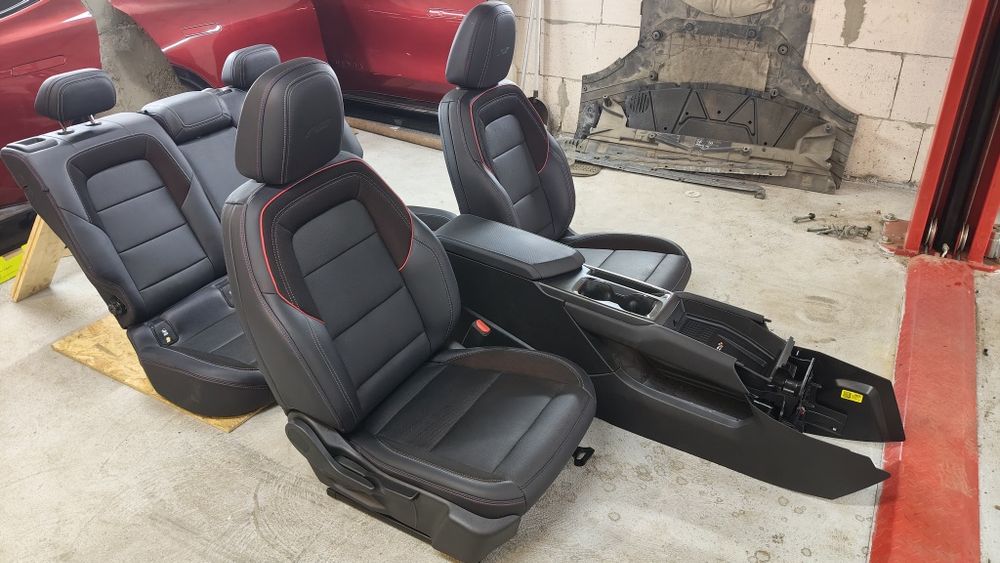 Салон сидіння карти Chevrolet Equinox EV RS
