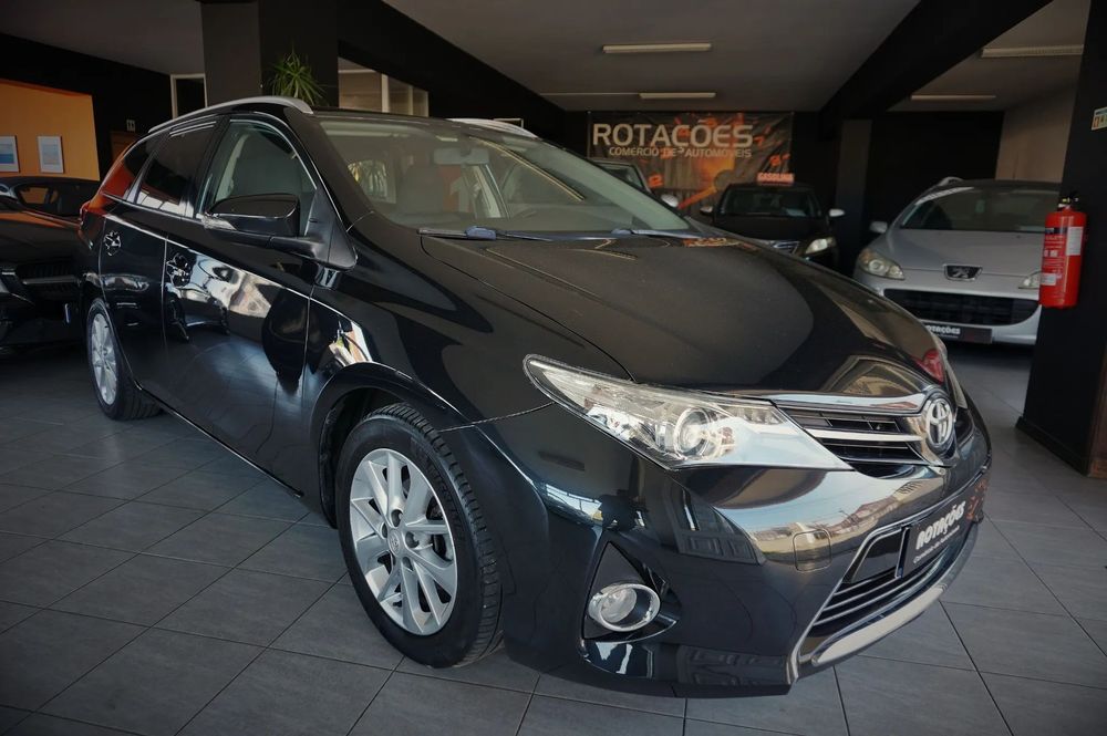 Toyota Auris Touring Sports 1.4 D-4D Life