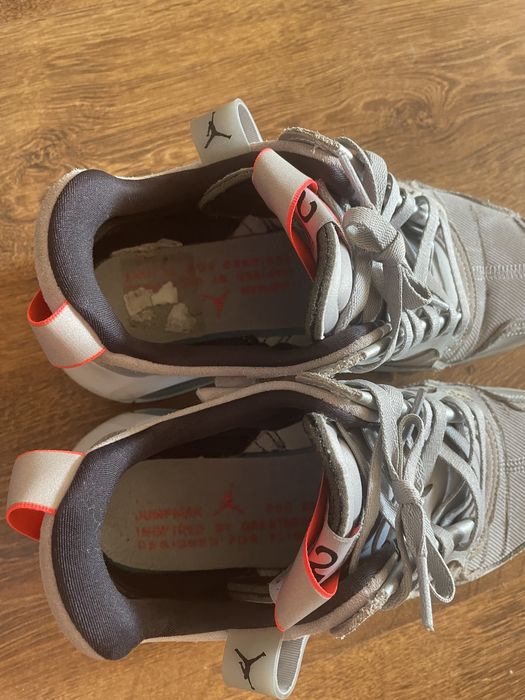 Кросівки nike………..