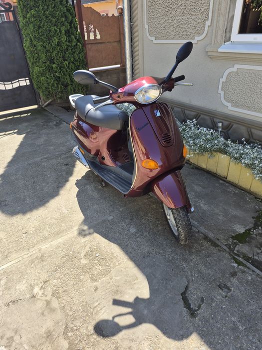 Piaggio vespa et4