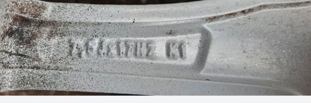 Felgi aluminiowe 17" z oponami BMW   itp.