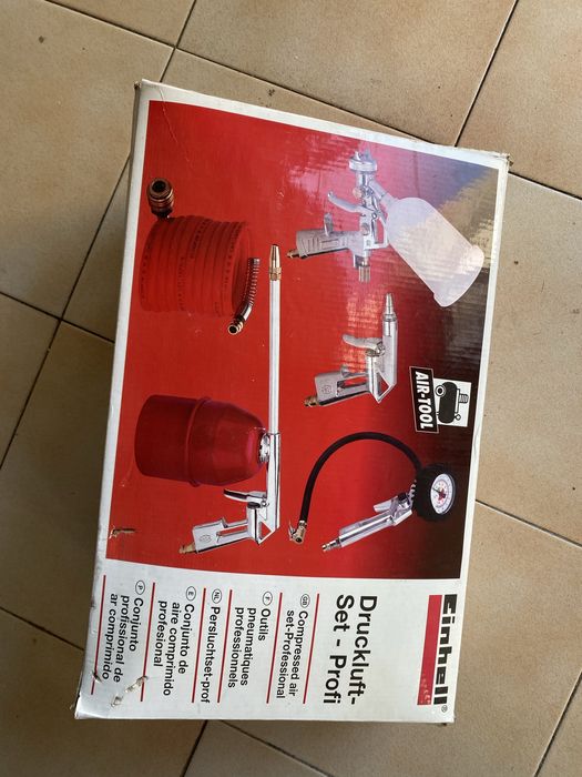Compressor Einhell 24L e acessorios