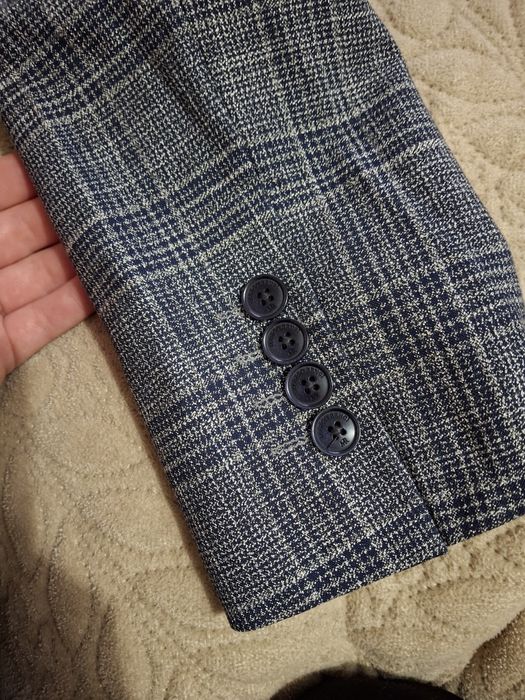 Піджак 1 раз одягнутий