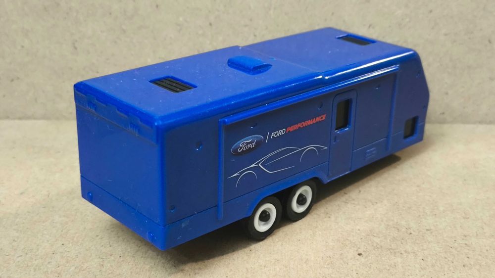 Модель прицеп, дом на колесах Ford ~ 1:43 Maisto