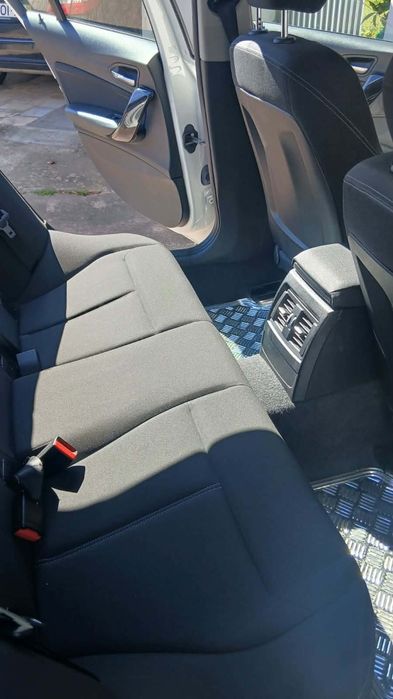 Carro BMW 114 excelente