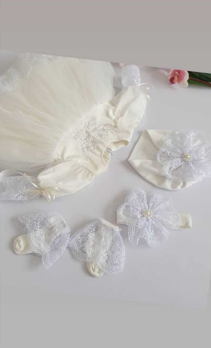 Дитяча сукня на хрестини