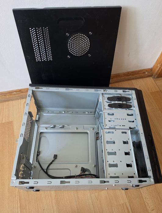 Cooler Master з кулером пустий Корпус