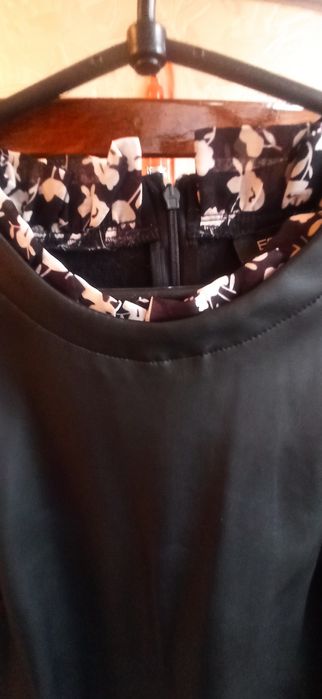 Сучасна сукня "під шкіру"