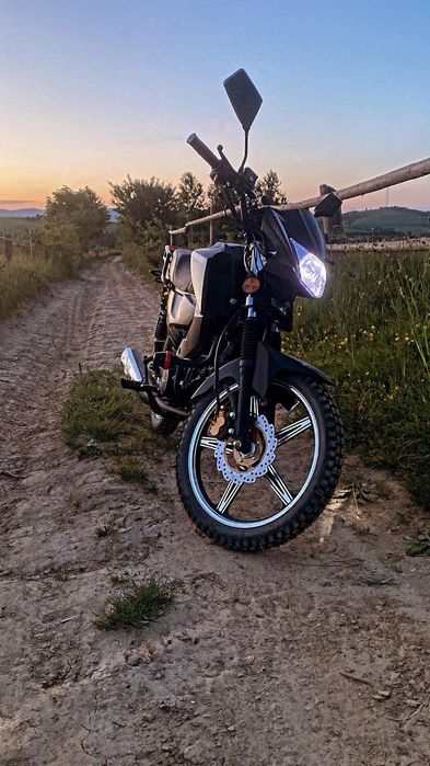 Продам мотоцикл спарк 125