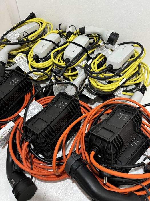 Зарядка Audi Q4 Etron Volkswagen E-Golf , ID3,D4,ID5,ID6 1EA971675AL