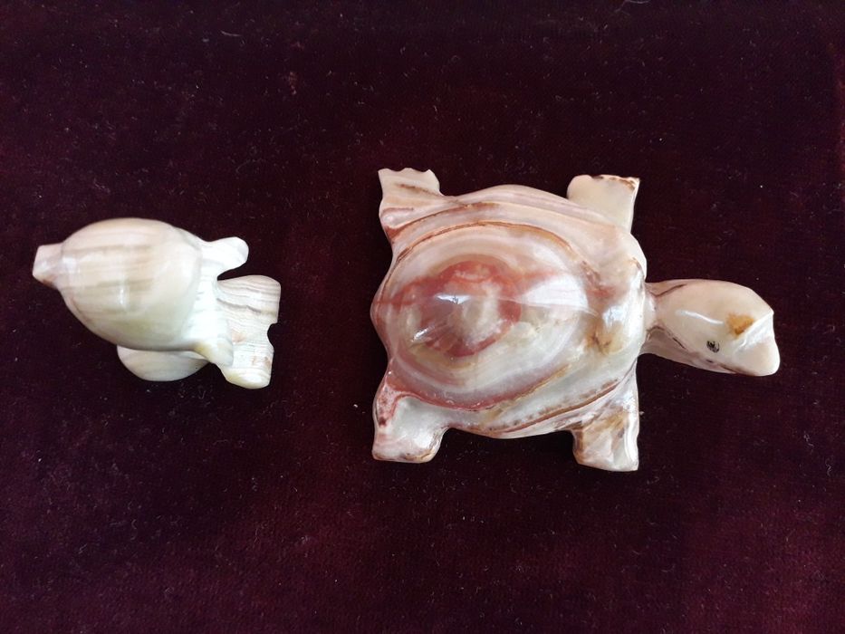 Статуетки з онікса