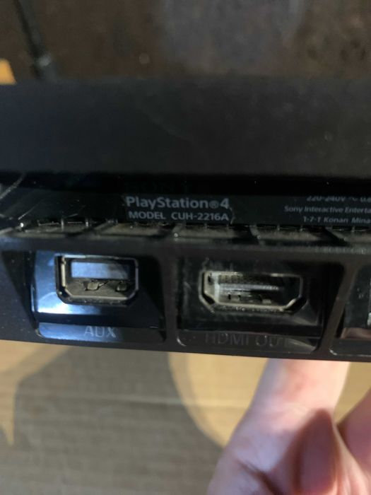 PS4 Slim CUH-2216A (500GB) + 2 Comandos + Jogos