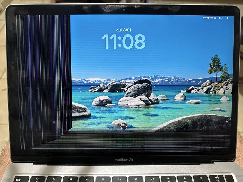 Macboon air m1 + monitor externo de 14 polegadas.