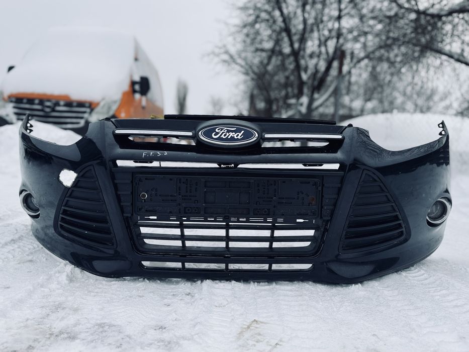 Бампер Форд Фокус 3 Передний Ford Focus 3 Чорний Mk3 Авторозборка