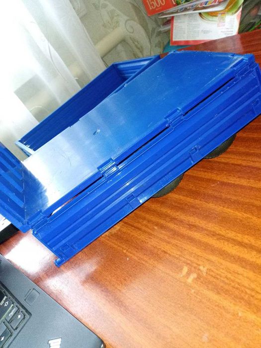 Іграшковий причіп Bruder