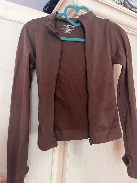 Кофта Pretty Little Thing