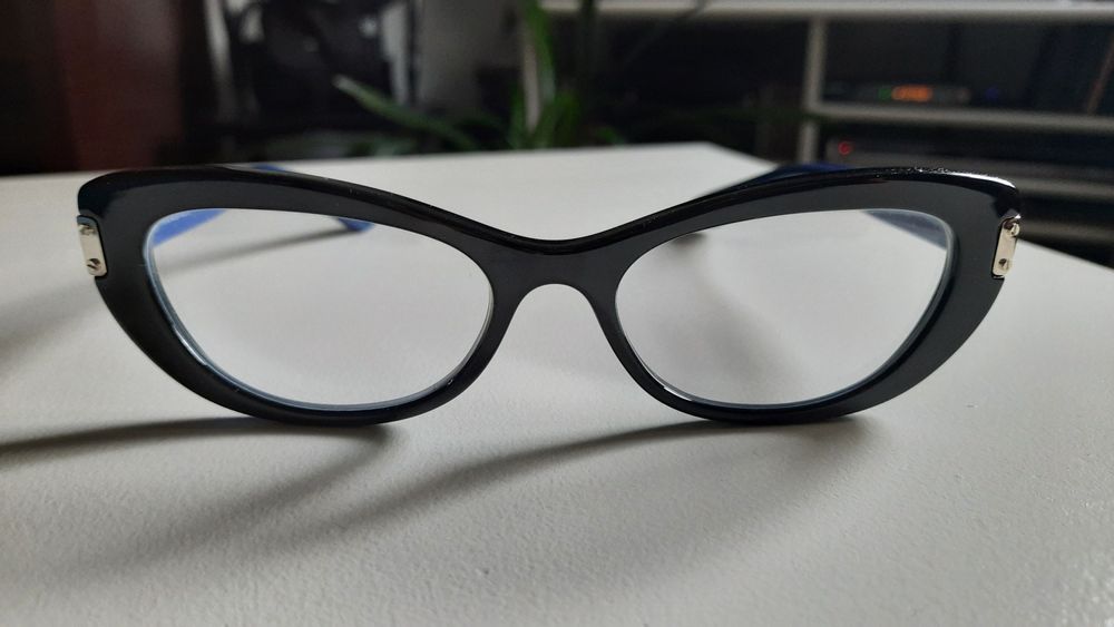 Oryginalne oprawki Versace 280zł.