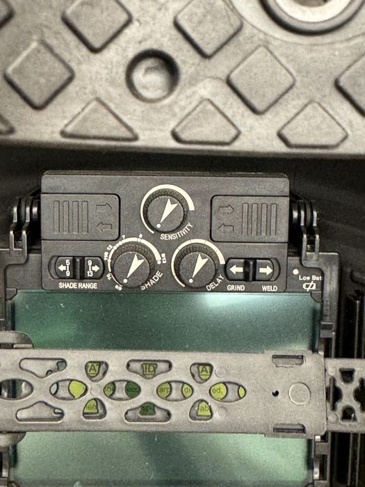 Маска сварочная хамелеон  RHINO ШТУРМОВИК Panoramic RH-M900