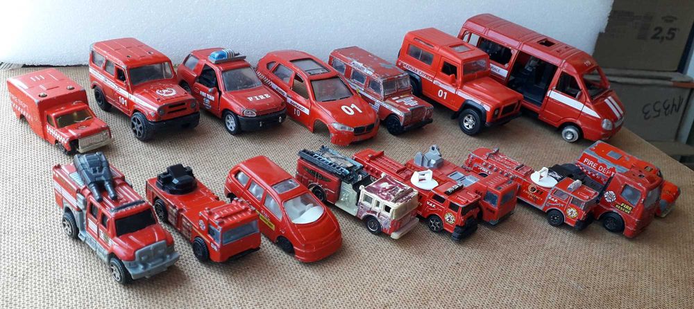 Пожежні машинки металеві -16 шт:BBurago ,Matchbox та інші. ЦІНА ЗА ВСЕ