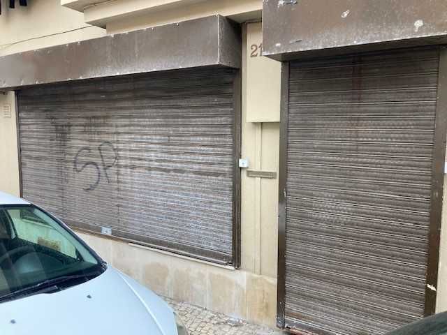Arrendamento de espaço comercial na Rua Martin de Freitas, 21
