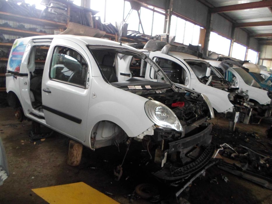 Захист двигуна (оригінал, б/в) для Renault Kangoo 2