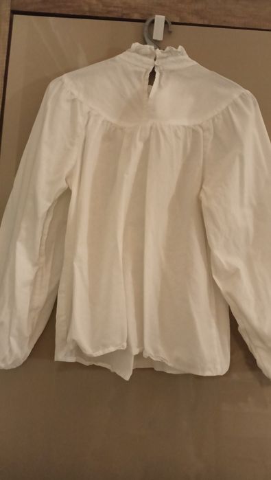 Śliczna biała koszula oversize